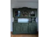 Grüner Vitrinenschrank mit Glastüren