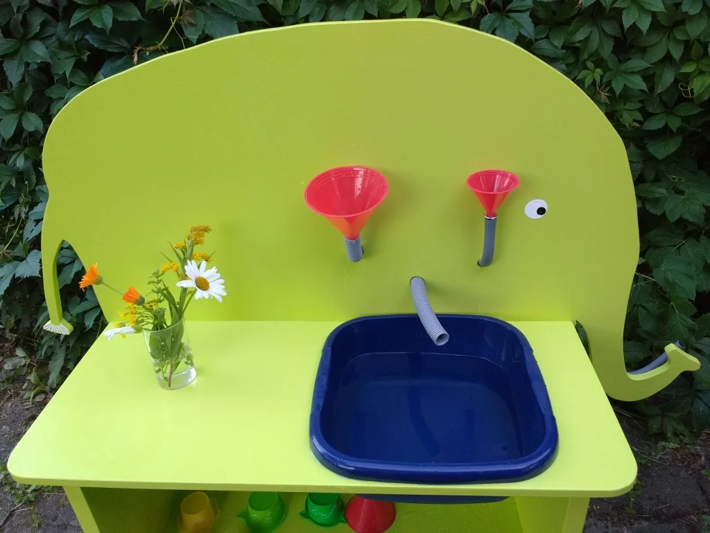 Spielküche in Elefantenform