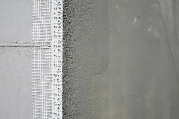 Armierungsgewebe an einer Wand