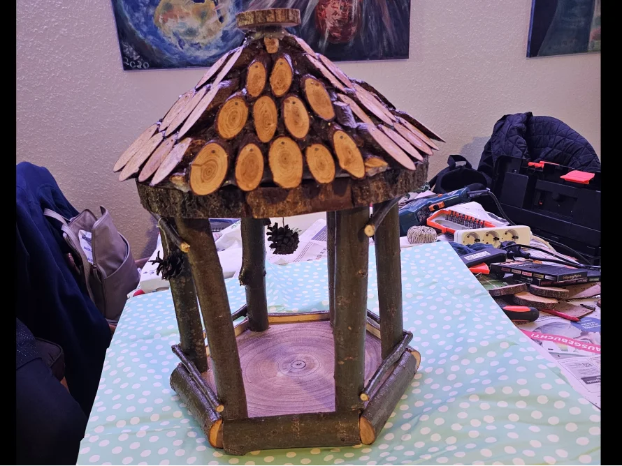 Vogelhaus aus Holz