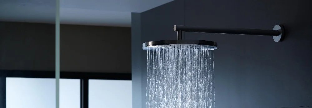Duschkopf mit Wasserstrahlen
