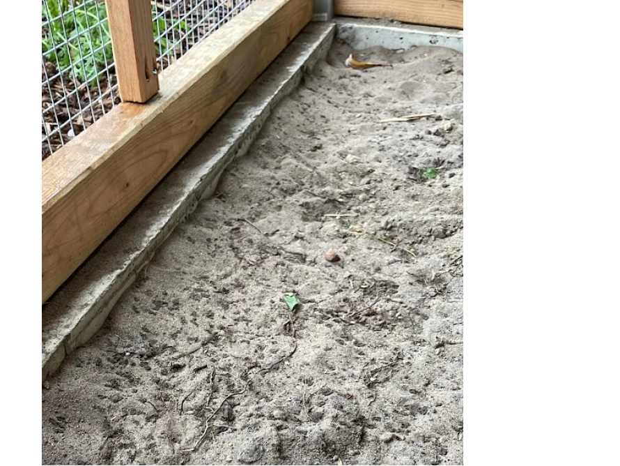 Sandboden in einem Gartenhaus