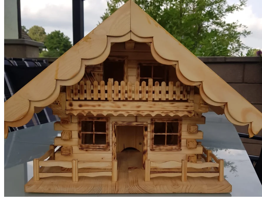 Modell eines Holzhauses