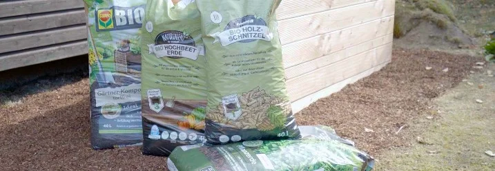 Gartenerde und Holzschnitzel