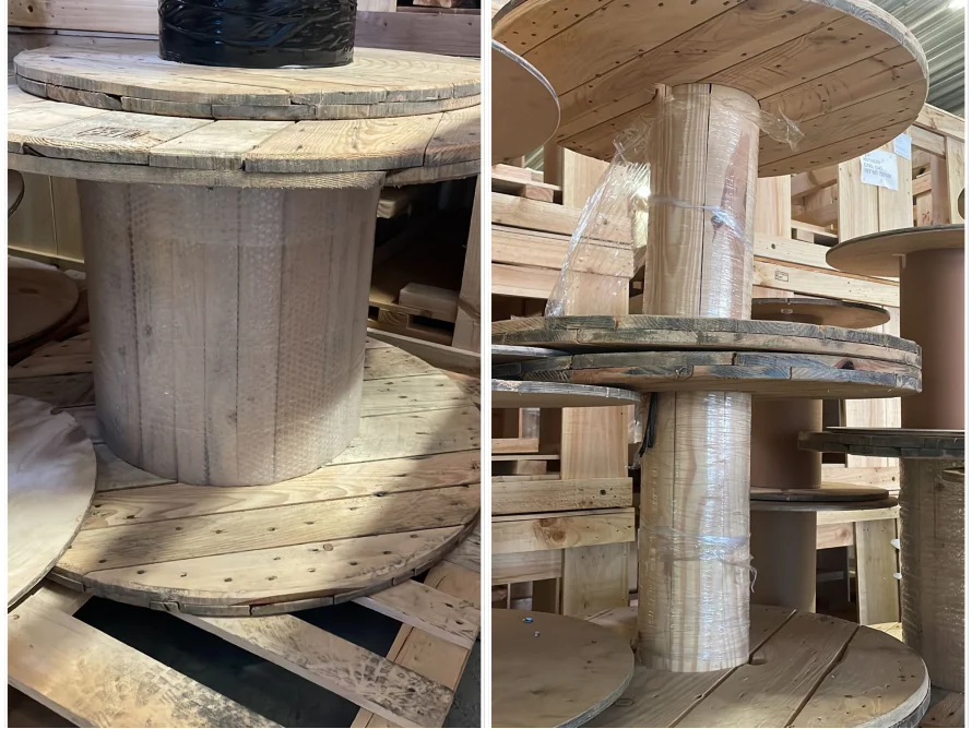 Zwei Ansichten einer leeren Holzspule