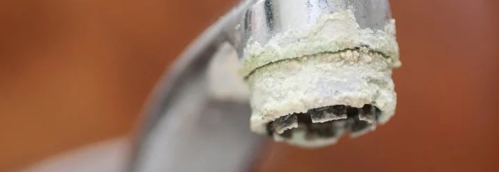 Verkalkter Wasserhahn