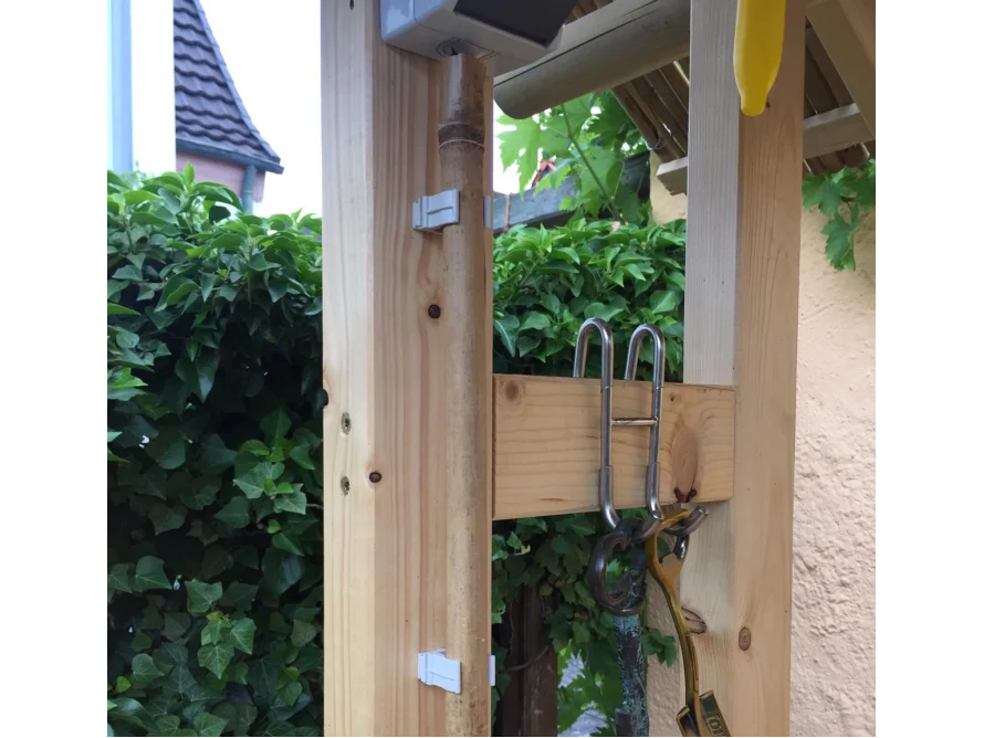 Holzgerüst mit Haken
