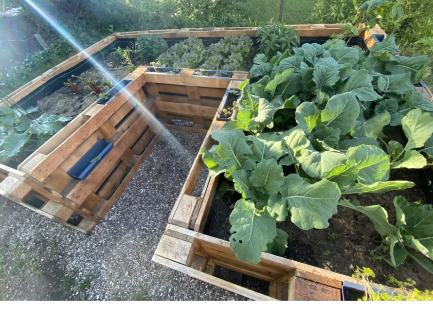 Hochbeet aus Paletten